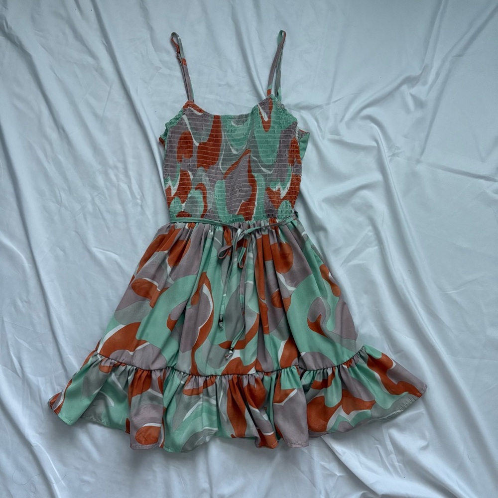 Stylish SHEIN Dress with Abstract Pattern